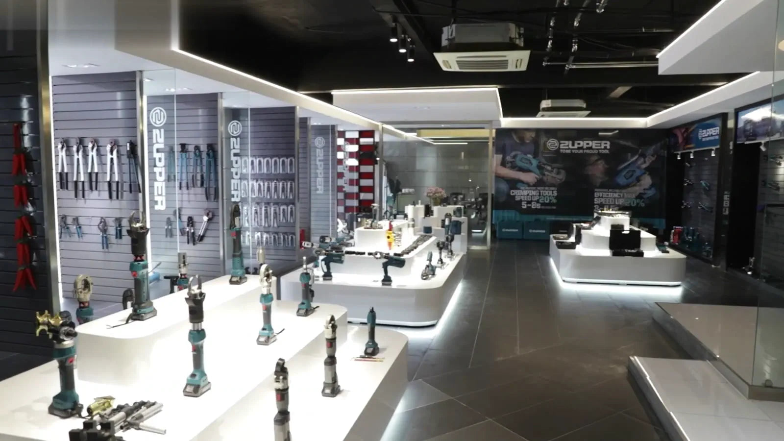 ZUPPER factory equipment, measurement, and product showroom