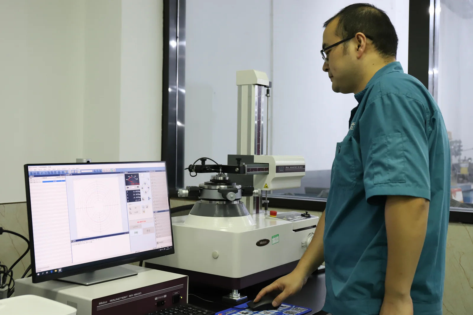 ZUPPER engineer reviewing dimensional measurement data for technical support